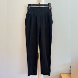 Lululemon. Women’s black pants. Size 2